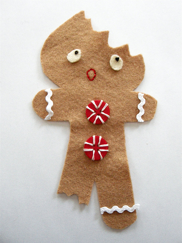 tutorial for a half eaten gingerbread man ornament