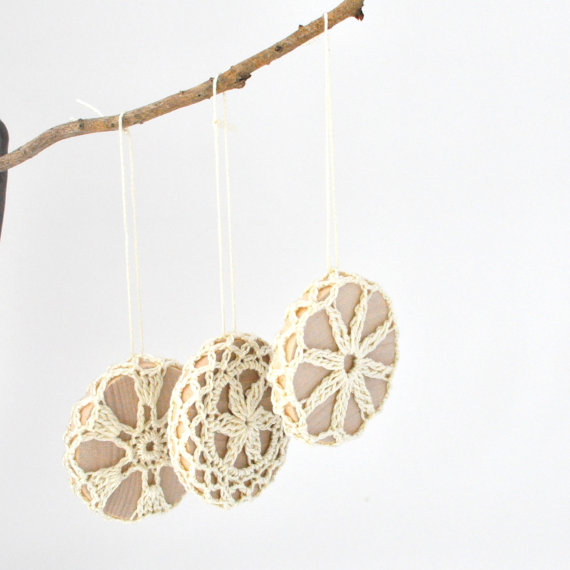 crochet snowflake ornaments